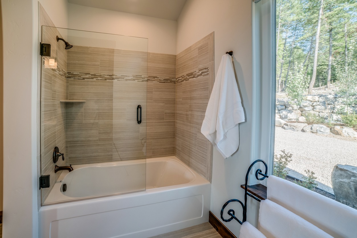 Shower & Tub Repair in Fort Ransom